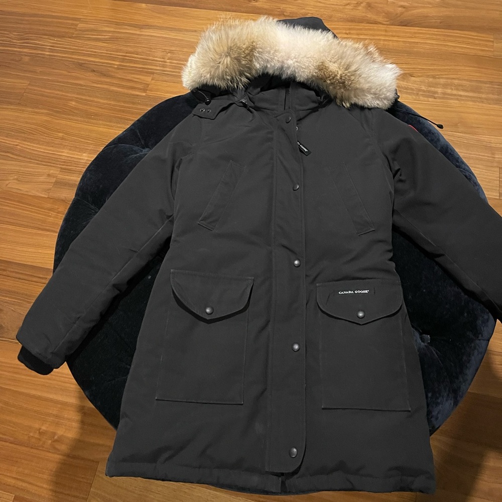 Canada Goose- Trillium Parka Heritage size medium used a few times.